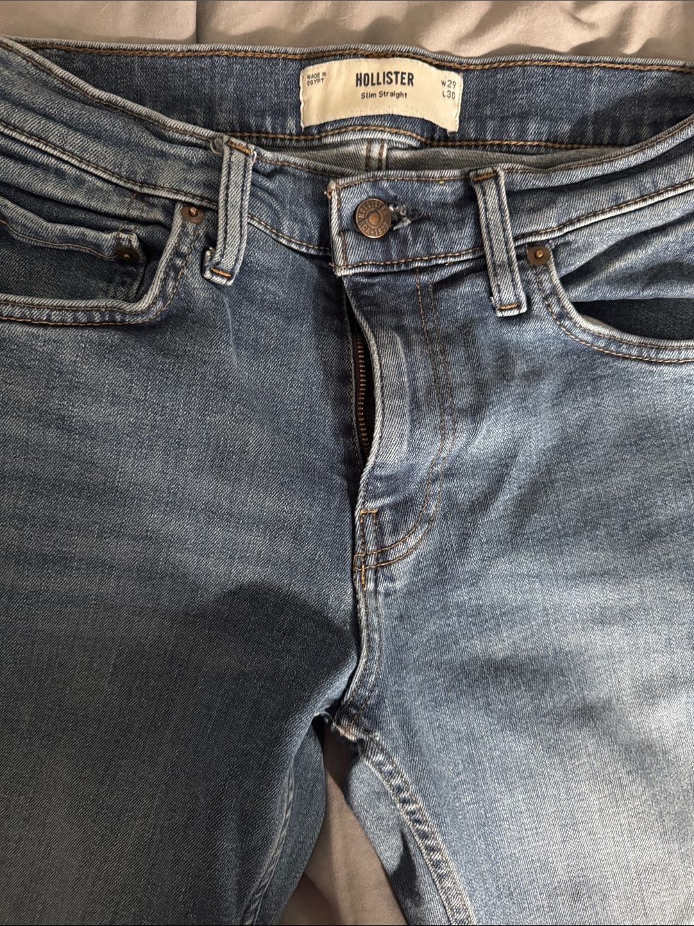 Hollister Men Slim Straight Jeans - Light Wash Blue